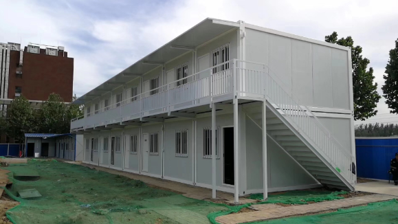 有一种房子叫做集装箱房，这种房如何用快速的搭建呢